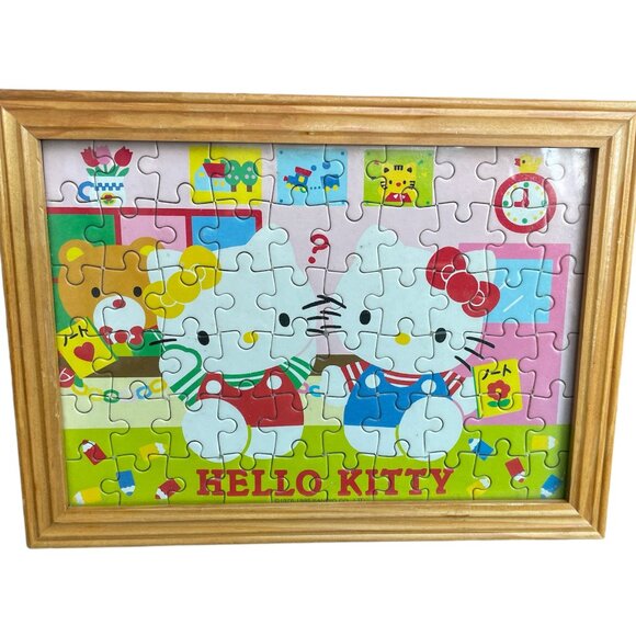 Hello Kitty Framed Puzzle 1996 Sanrio Vintage 8" x 6" - Picture 1 of 6